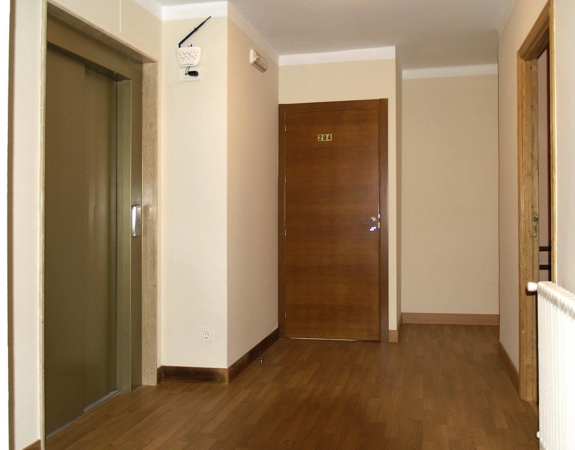 Pension Las Palmeras Lalín Exterior foto